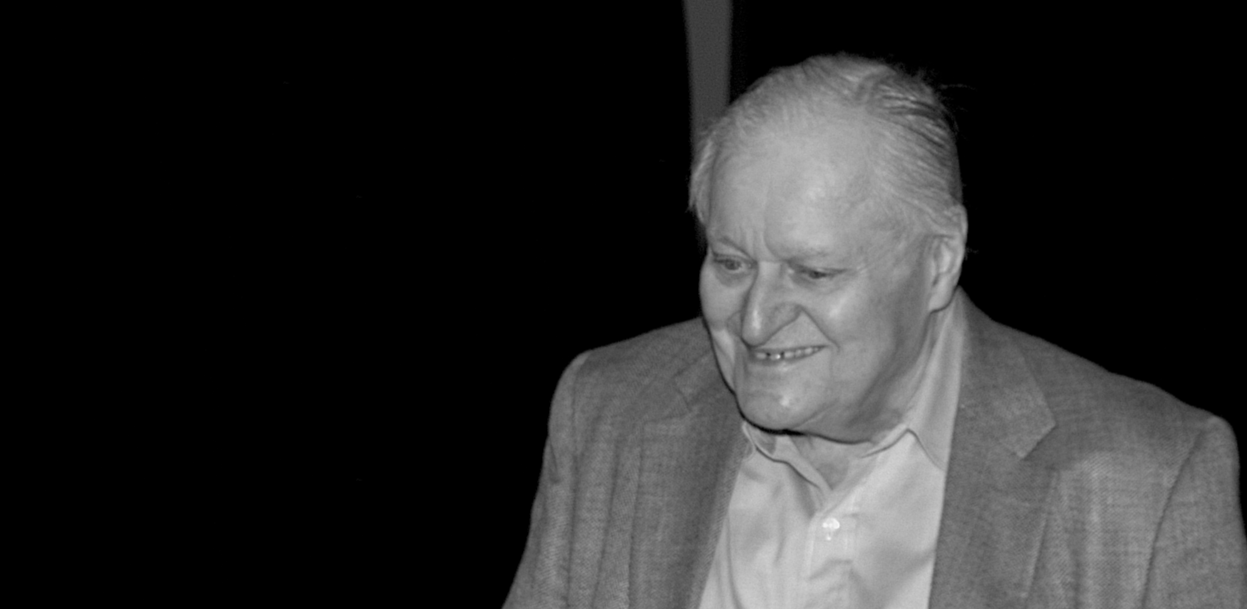 Learning to Read (with) John Ashbery